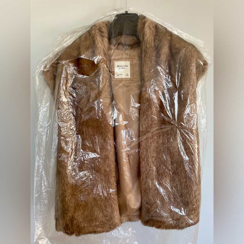 Abercrombie Faur Fur Brown Vest